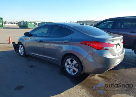 2013 Hyundai Elantra Gls z USA, uszkodzony, nr VIN 5NPDH4AE2DH338780